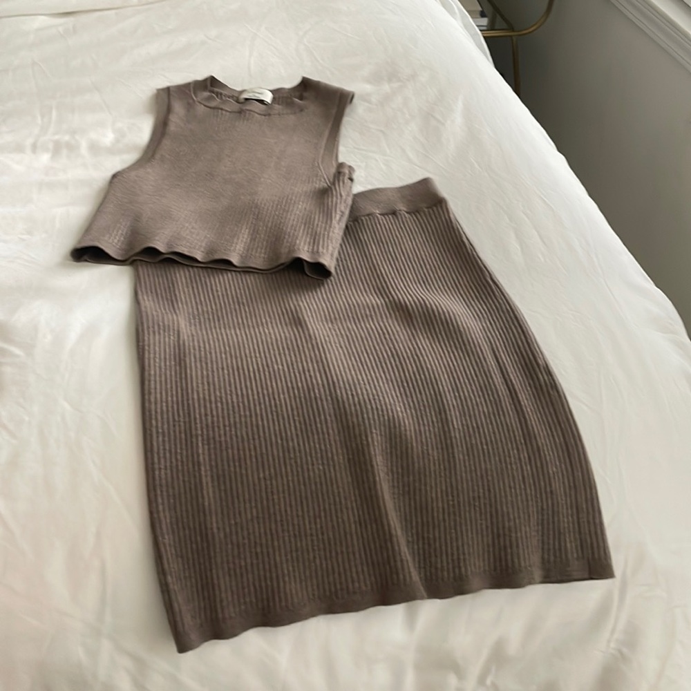 Sweater set , tan color. MIDI skirt and top